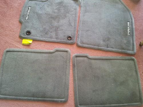 New 2012- 2013 toyot prius genuine oem carpet floors mats set – gray