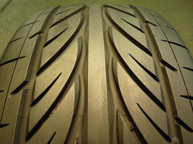 One nice hankook ventus v-12 evo, 245/40/20, 99y, 8-9/32, tire # 41672 q