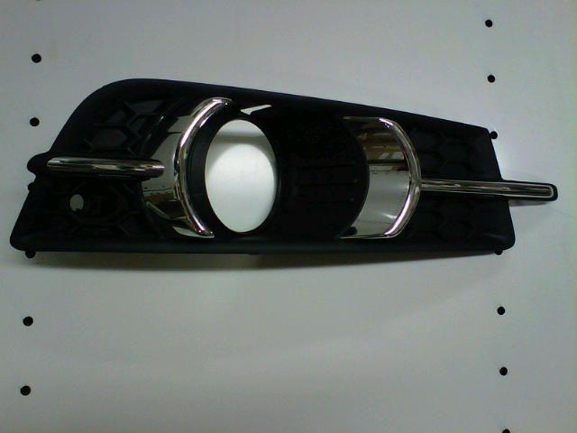 New oem 2011-2014 chevrolet cruze front right fog light bezel insert 95980707