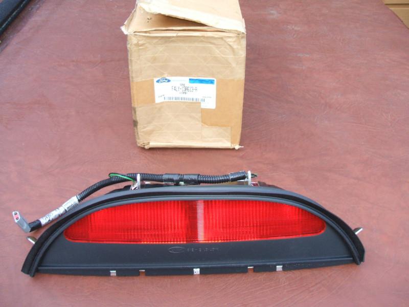 Nib oem third brake light 1994-1998 lincoln mark viii f4ly-13a613-a 