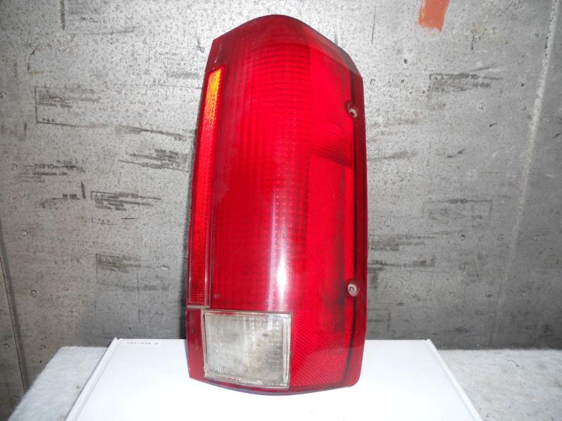 1994 ford f150 right side tail light oem