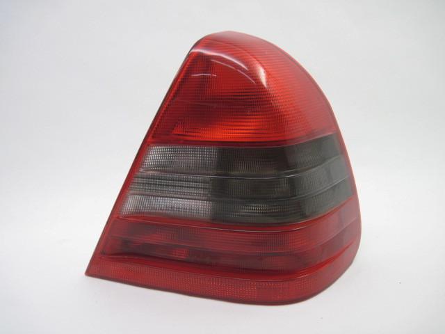 Tail light mercedes c220 c280 c36 94 95 96 97 right 524445