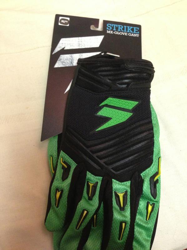Shift racing strike mx gloves adult extra large green new w/tags no reserve