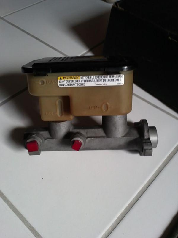 Used brake master cylinder chevy express 3500 van