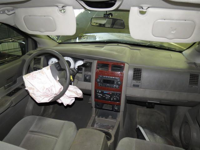 2006 dodge durango front passenger seat belt & retractor only tan