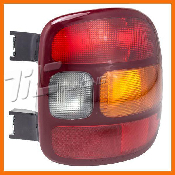 Right rear lamp taillamp tail light passenger side 1999-2003 chevrolet silverado