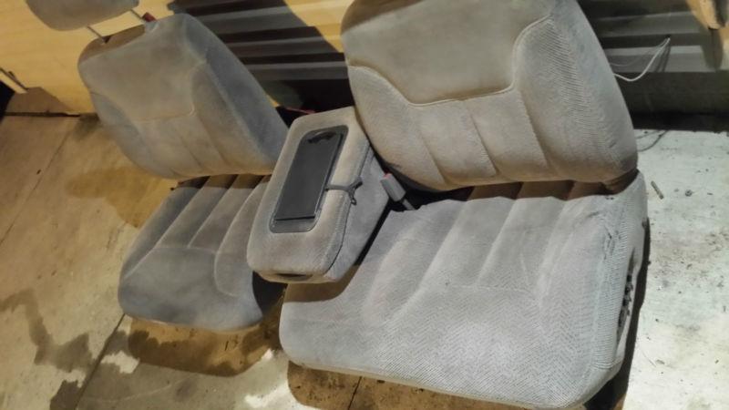 95 96 97 98 tahoe sierra silverado yukon 60/40 front manual seats seat console