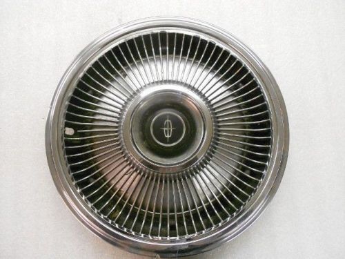 1970-73 lincoln hubcap