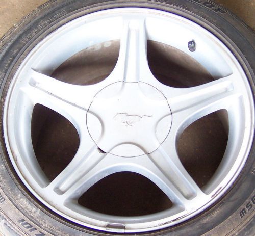 1999 2000 - 2004 ford mustang 5 lug 17&#034; 5 spoke or star silver rim &amp; cap only