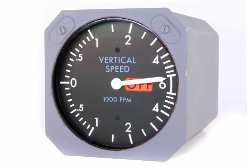 Boeing 737-300  vertical speed indicator -  2070-05-01 , 10-61825-4