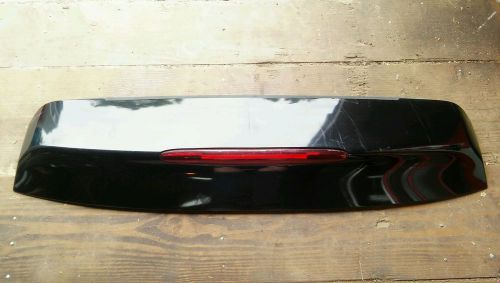 02-06 envoy xl rear spoiler w/3rd brake light(3rd row only) 15100187 (sa1)