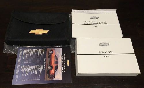 2007 chevrolet tahoe/suburban owners manual with case, complete, excellent cond.