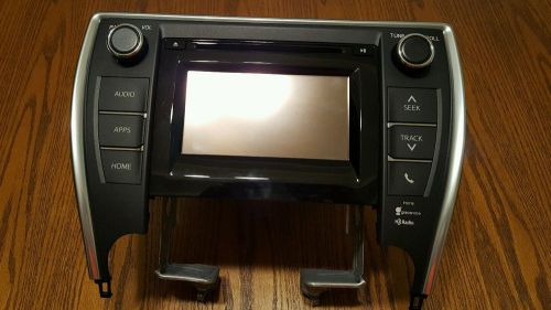 Genuine 2015 toyota camry entune hd radio  cd 86140-06210  p10719 used,