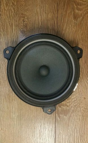 2005-2015  toyota left or right  rear door speaker standard 86160-ac290 oem