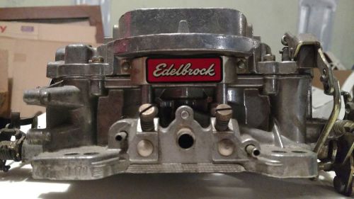 Edelbrock 1407 750 cfm carb manual choke used