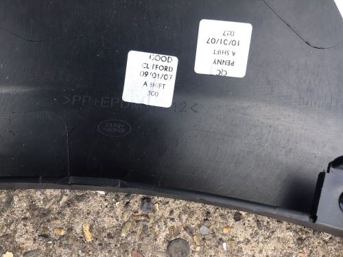 Land rover discovery 3 genuine new near side rear wheel arch extension