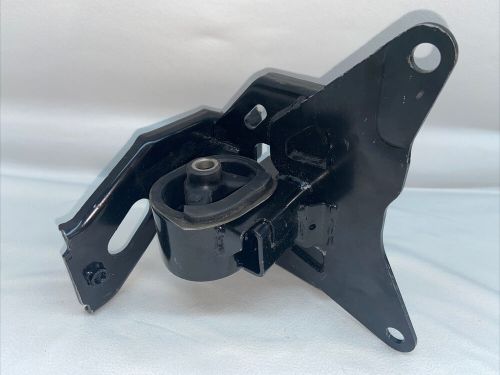 W0133-1891569-oes oem replacement toyota yaris transmission mount