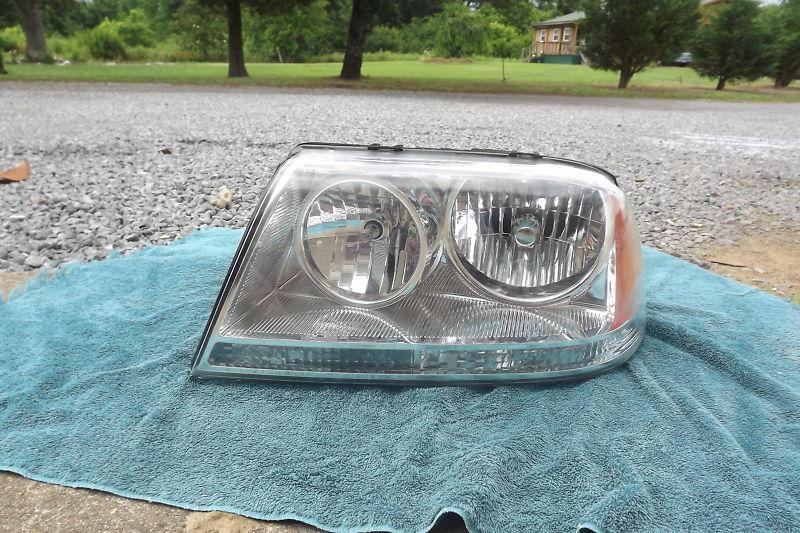 (146 mc) lincoln aviator left driver halogen headlight oem nice