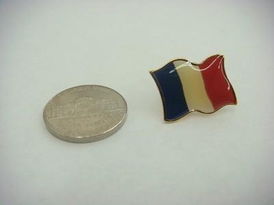 Vintage france french country flag automotive hat/lapel pin no reserve *nr*#1
