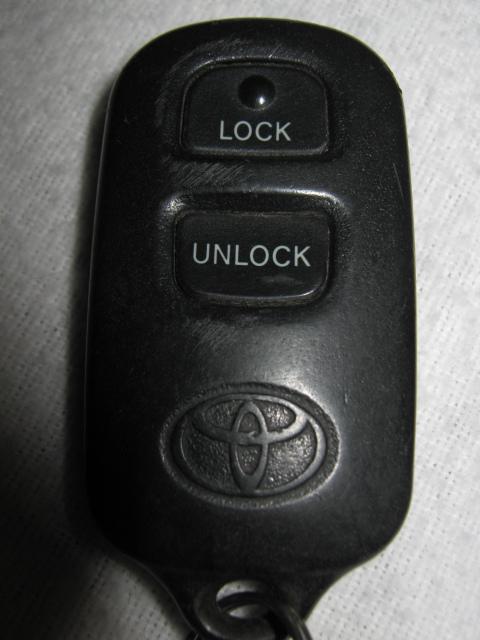 Genuine oem toyota keyless remote fob with transmitter hyq12bbx 1551a-12bbx