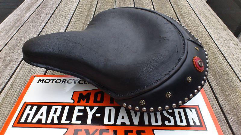 Antique harley saddle deluxe solo seat panhead knucklehead ul 45 nos vintage oem