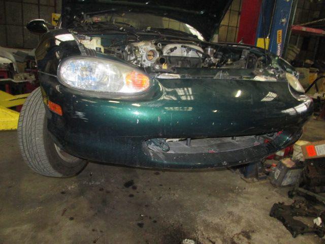 Right headlamp assembly mazda miata 1999