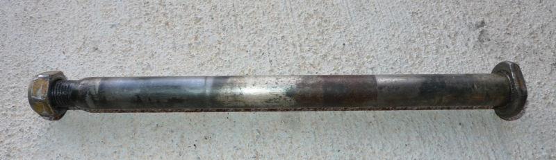 98 honda cr 250 125 cr250 cr125 swingarm pivot bolt axle 97 98 99 00 01