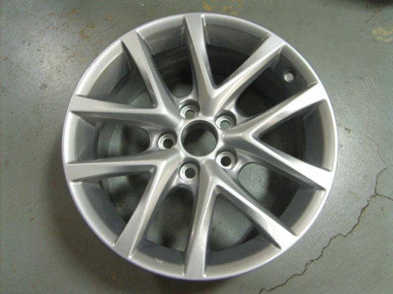 2011-2013 lexus is250/is350 wheel, 17x8, 10 y spoke full face painted silver