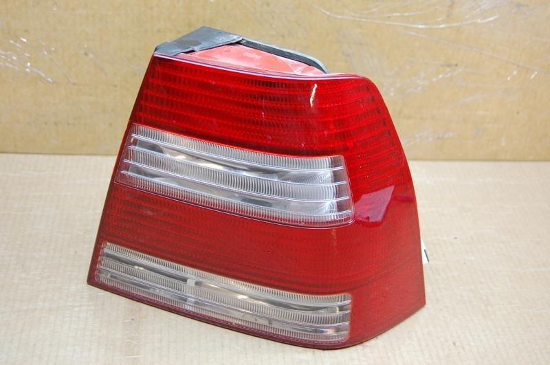 04 05 vw jetta right tail light sedan 