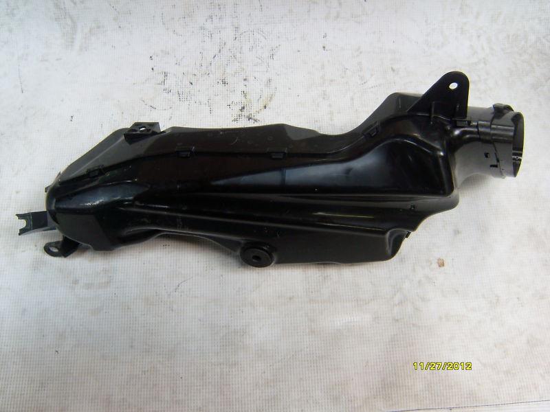 09,10,11,12, suzuki gsxr 1000 right side factory oem ram air duct