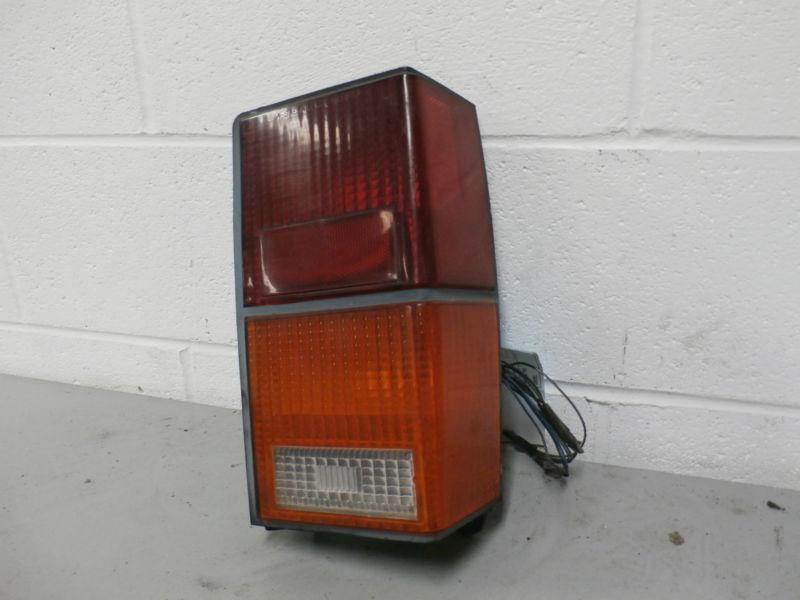 84-96 jeep cherokee passenger side tail light