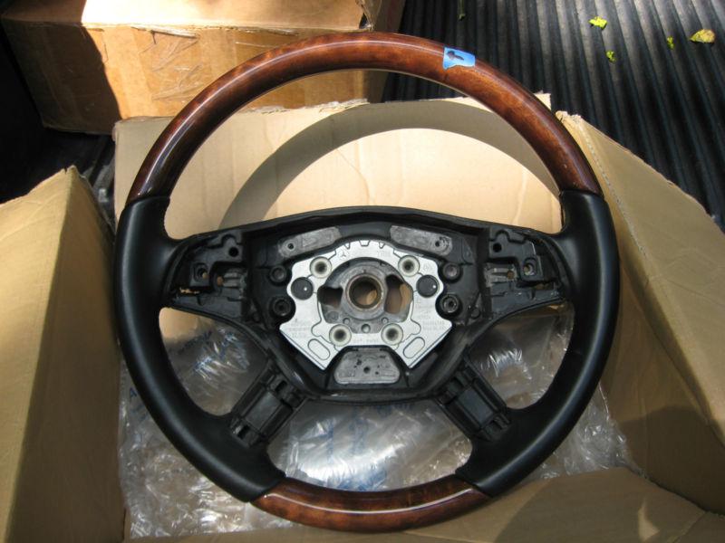 Mercedes,birdseye & charcoal leather,classic style steering wheel, 164 chassis 