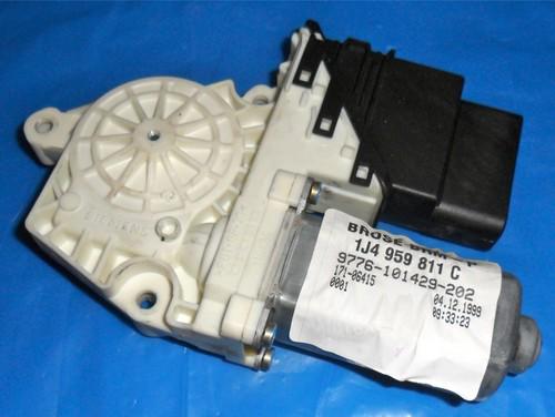 99-04 volkswagen vw jetta rear right window lifter motor, (1j4 959 812 c)