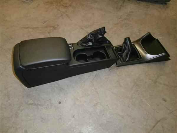 Subaru impreza black center console 5 speed oem