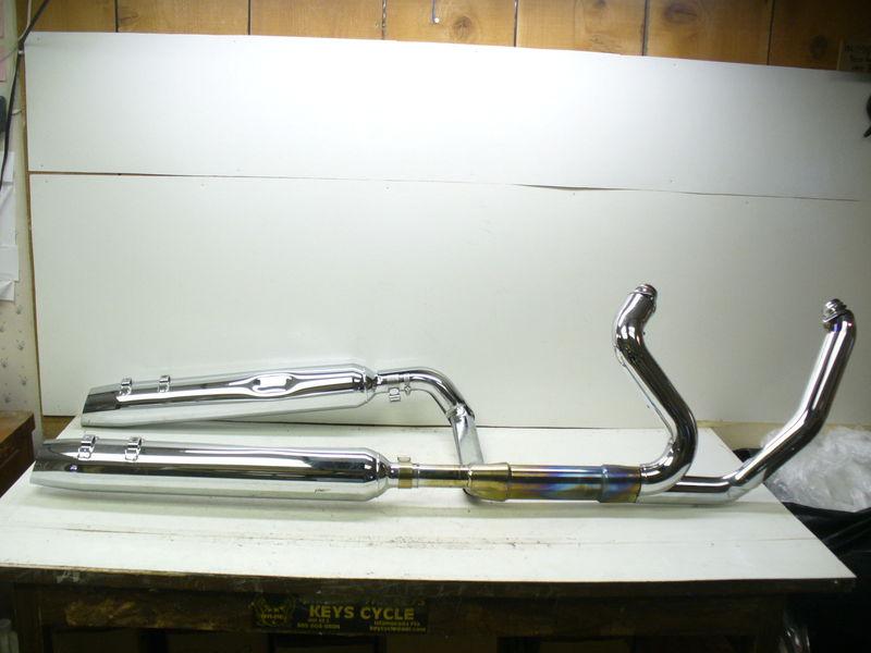 Harley 2010 touring flhtc oem dual exhaust.