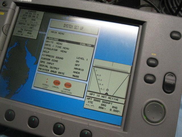 Raytheon rc 630 chartplotter