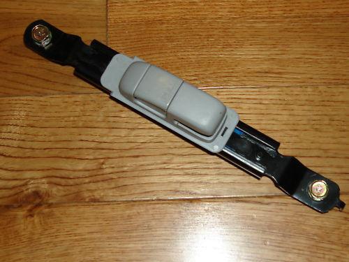 2004 - 2008 mazda3 seat belt adjustment right/left side