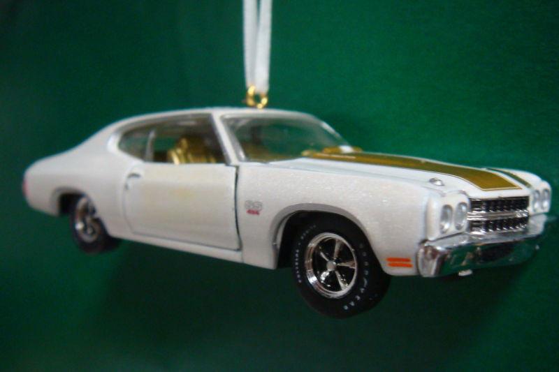 1970 '70 chevrolet chevy chevelle pearl w/ gold stripes christmas tree ornament