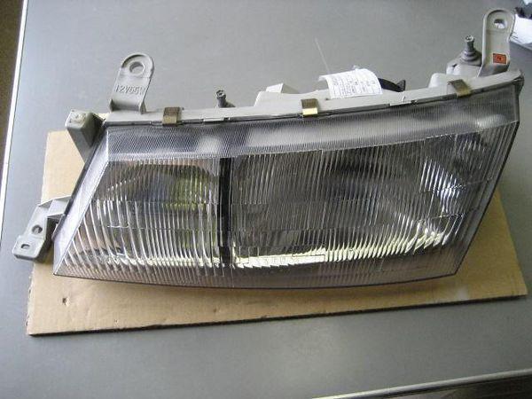 Toyota avalon 1995 left head light assembly [0110900]