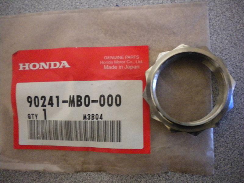 Nos honda oem final shaft cross shaft lock nut 30mm 83-85 cb650 90241-mb0-000