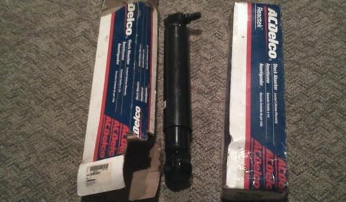 Delco shocks 22064407 560-567 front shocks new old stock