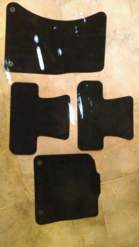 Audi q5 oem factory black carpeted floor mats set of four 2009, 2010, 2011, 2012