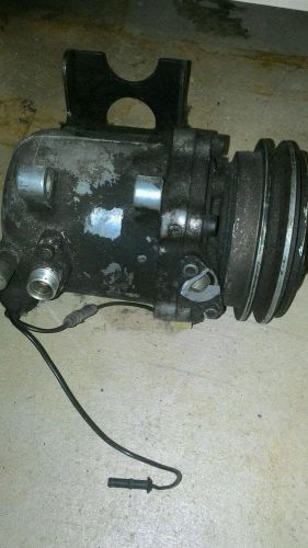 Bmw 325 325e 325i 528 535 ac compressor assembly used oem e30 e28