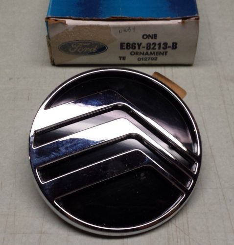 Oem ford 88-91 mercury topaz front grill emblem e86y8213b *new*