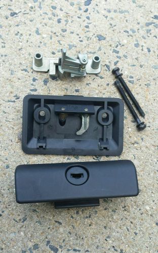 Bmw e39 525i 528i 540i 5 series glove box glovebox door handle oem latch 98-03