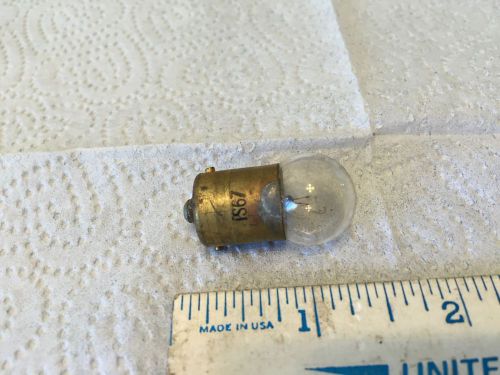 Ford; chrysler; gm; studebaker; old car light bulb,   pn 67.   item:  0009