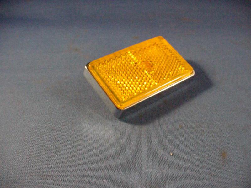 New oem honda right front reflector vf1100 vf750 700 magna sabre33740-mb0-003 