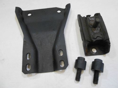 1970-1981 camaro turbo 350 transmission to crossmember mount with bolts