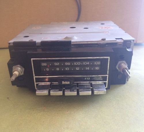 Vintage oldsmobile delco gm am/fm car radio #9343343