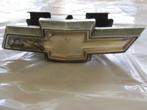 Bowtie gm emblem badge oem *